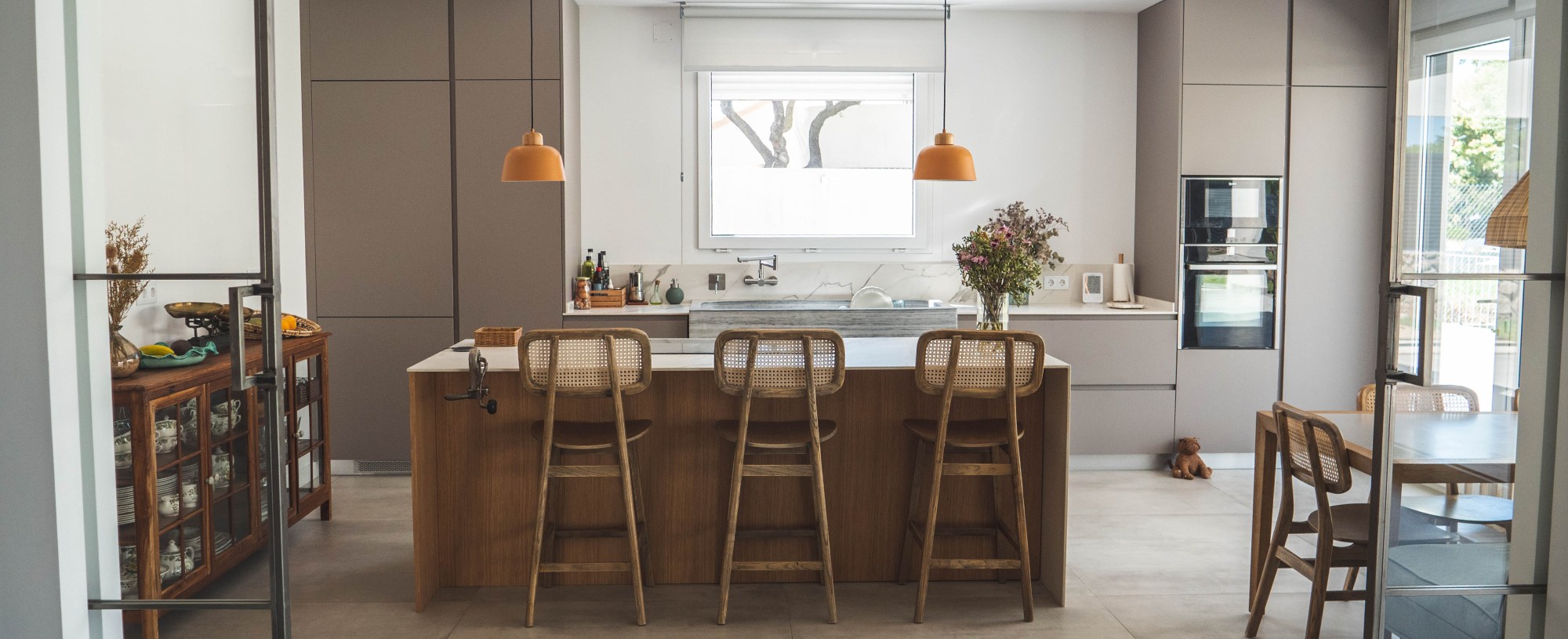 cocina-con muebles de madera cocina con muebles de madera