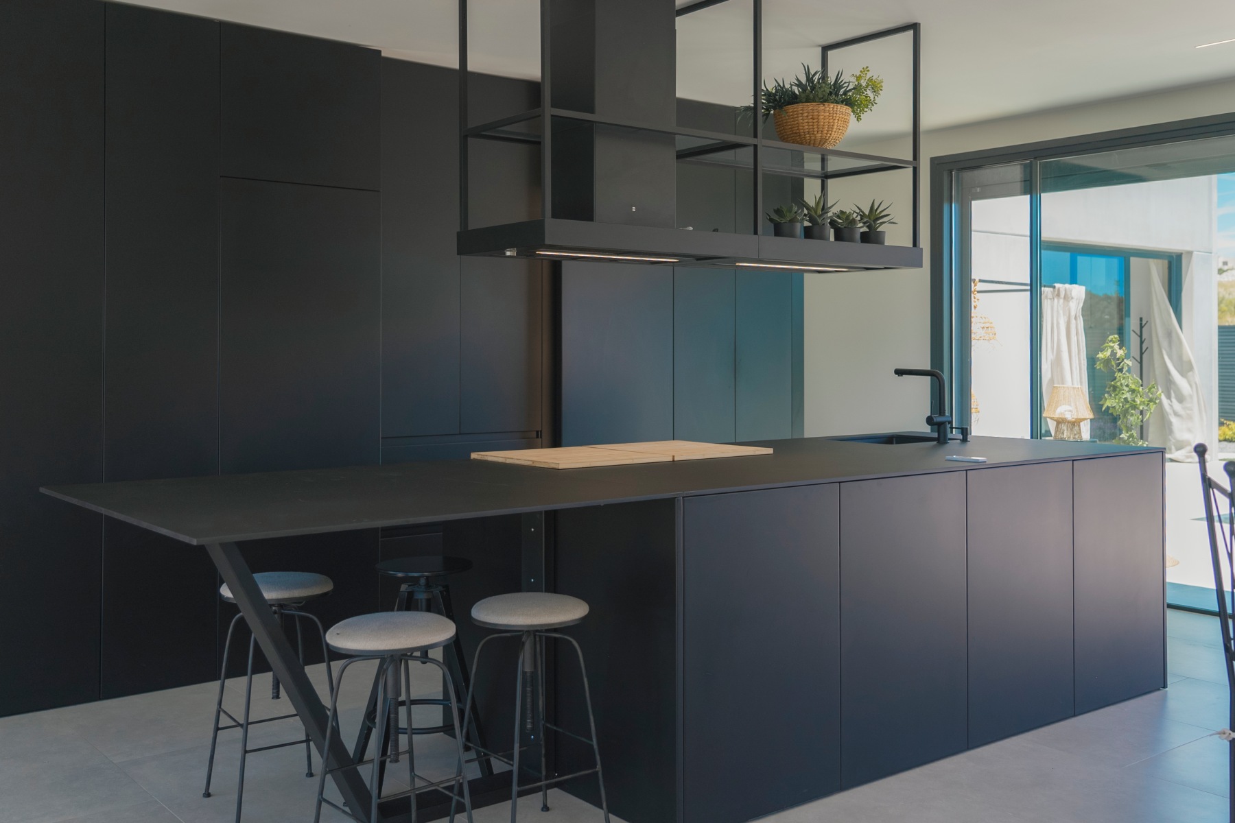 cocina con marmol blanco