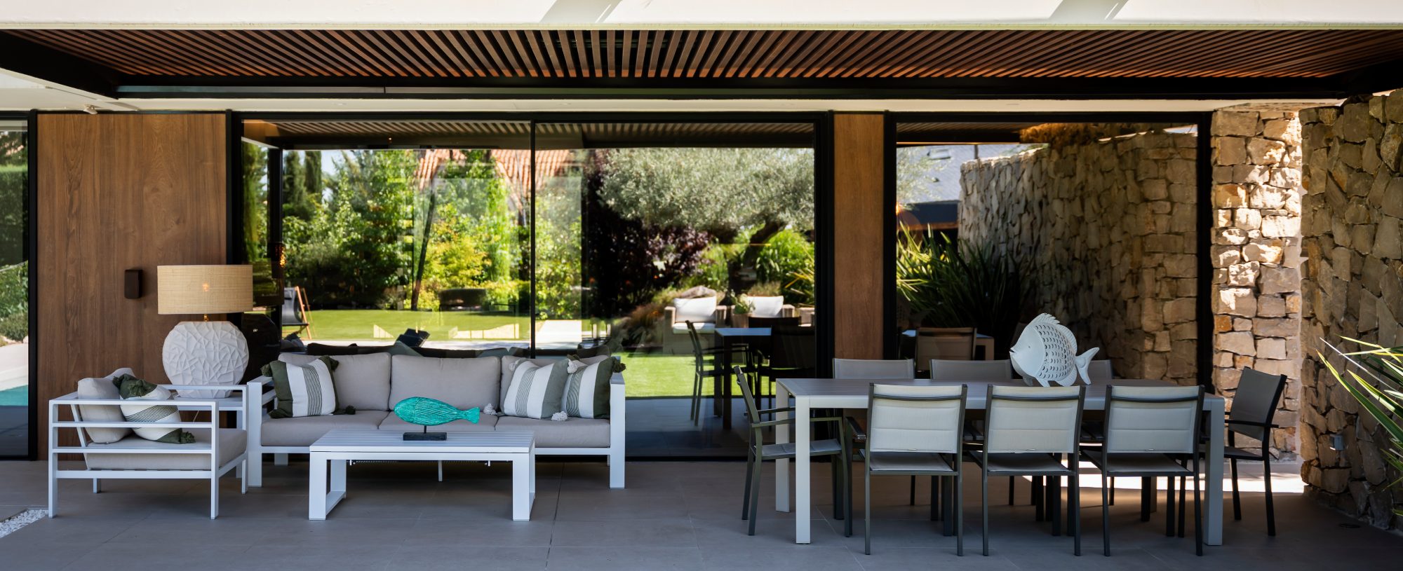 patio con muebles de jardin patio con muebles de jardin
