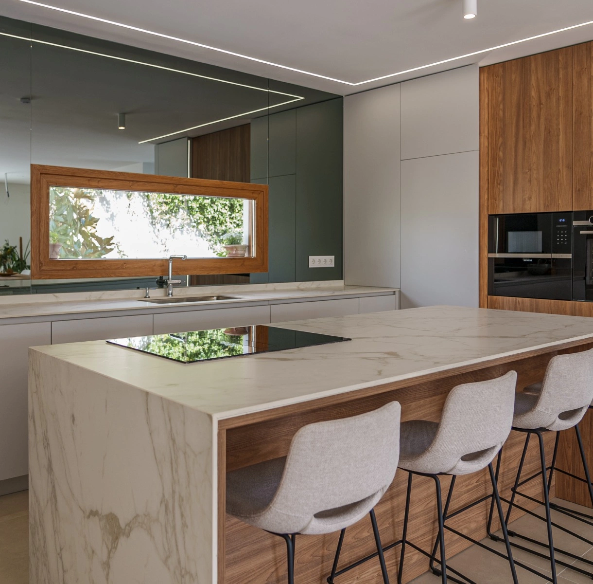 cocina con ventana horizontal