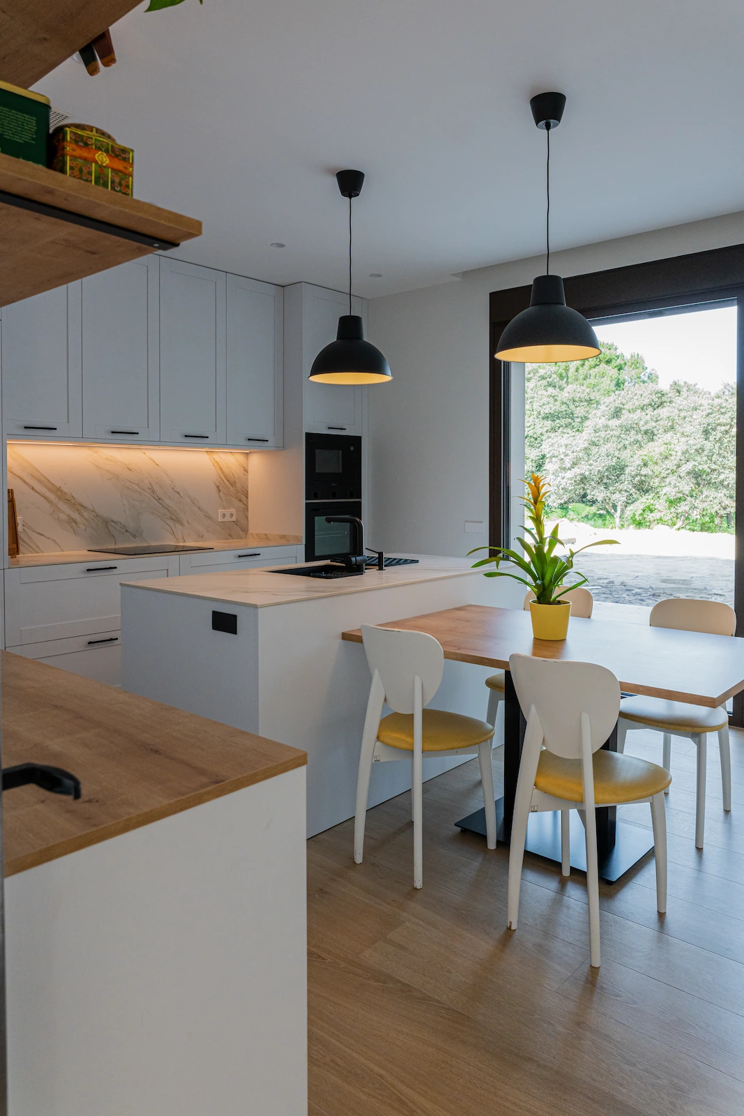 isla negra de la cocina