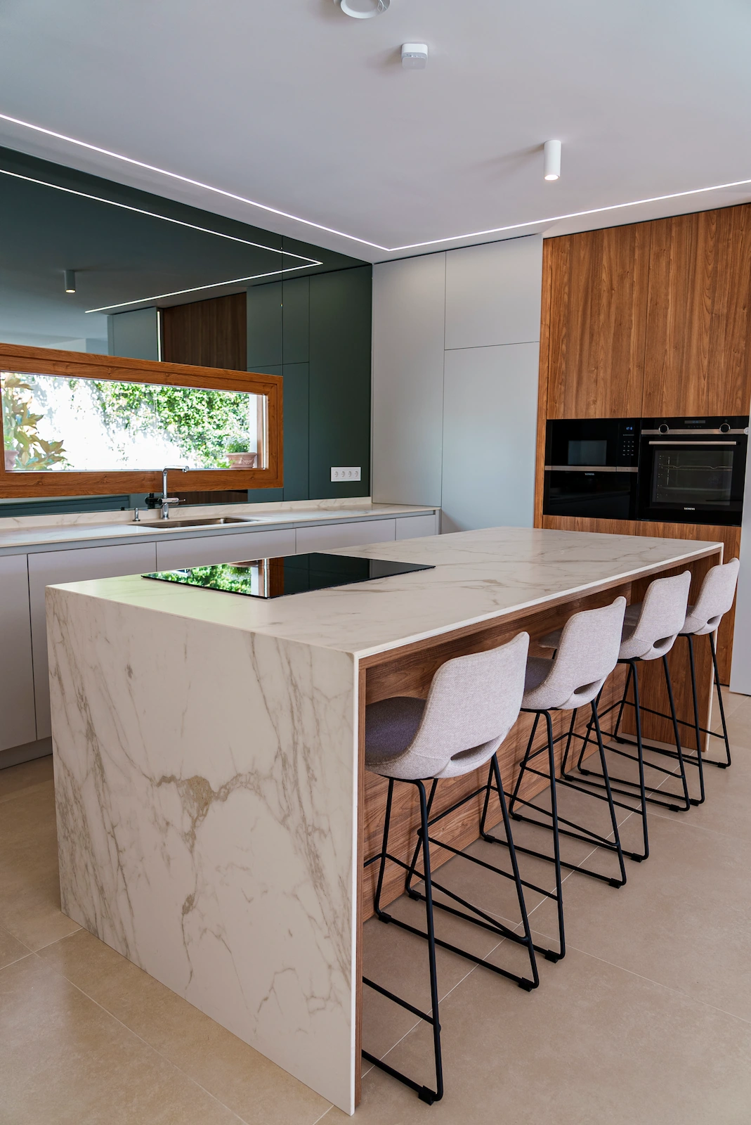 cocina en forma de L en torrelodones