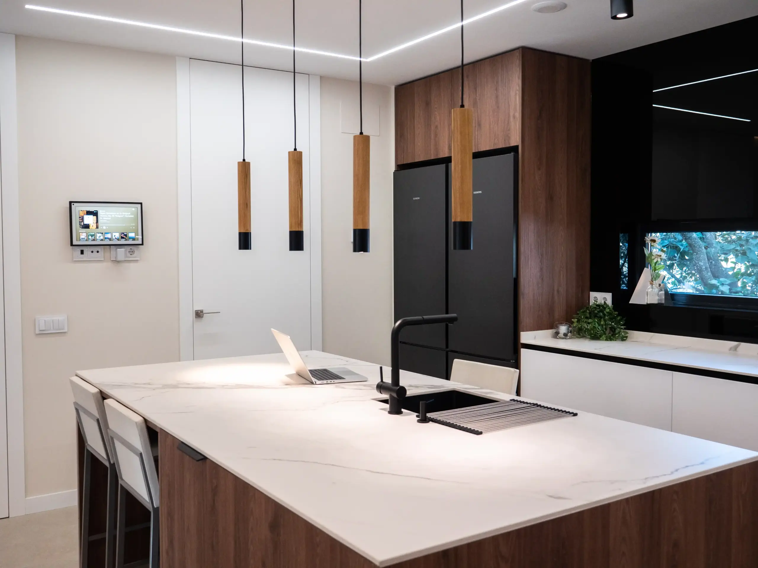 isla negra de la cocina